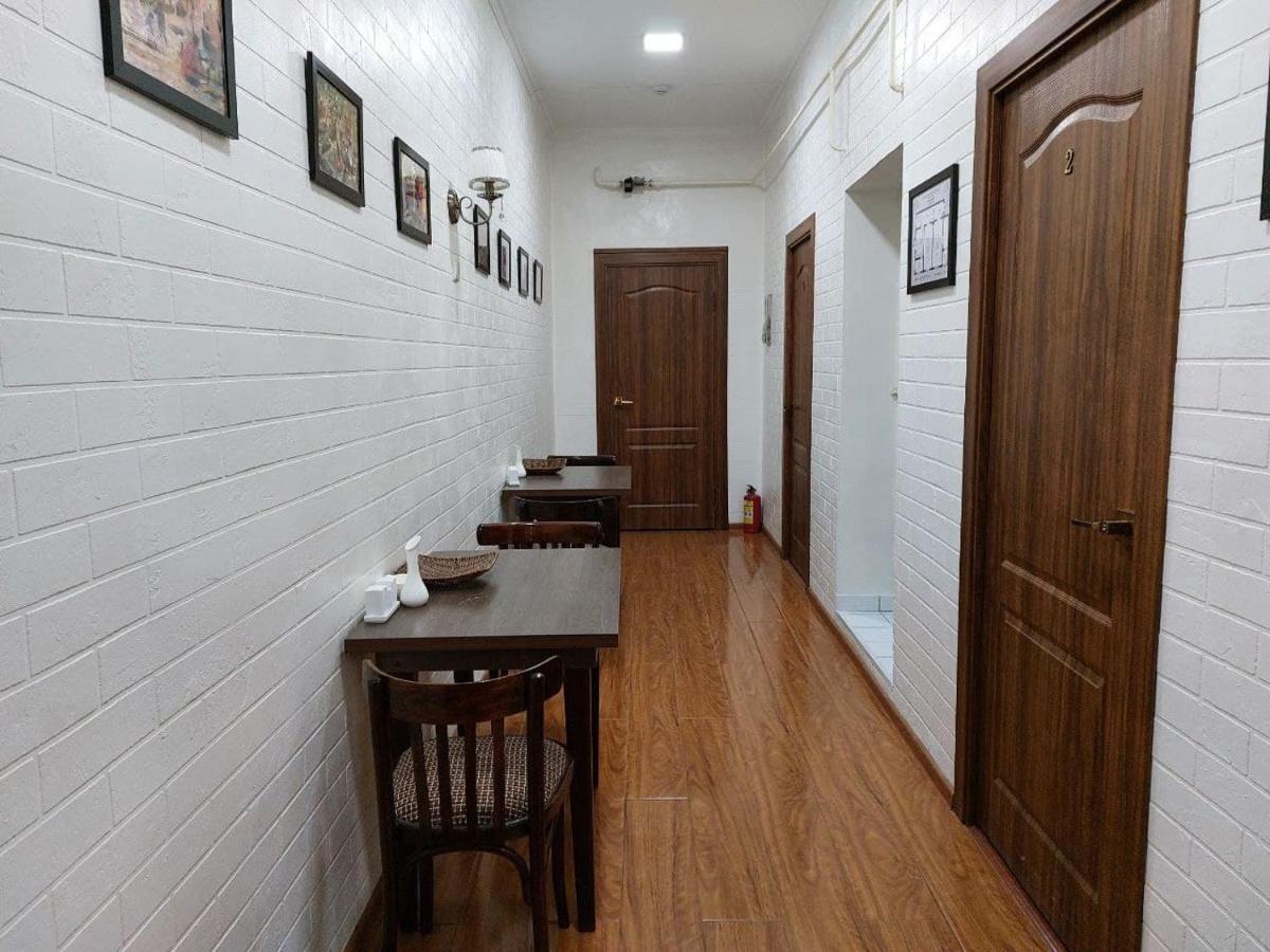 Hostel Bravo Fergana Esterno foto
